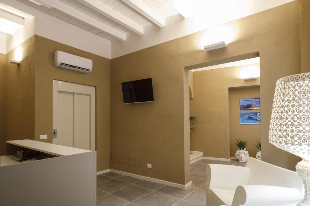 Palazzo Mancina Hotel Trapani Kültér fotó